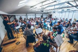 Projek orchestru ČF a AZUŠ 2015